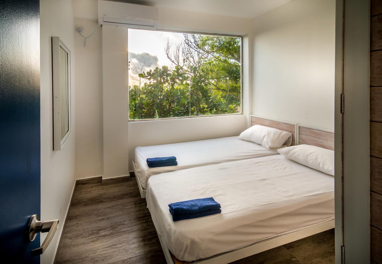 Island Hostels Mount Lavinia Дехивала-Маунт-Лавиния Экстерьер фото